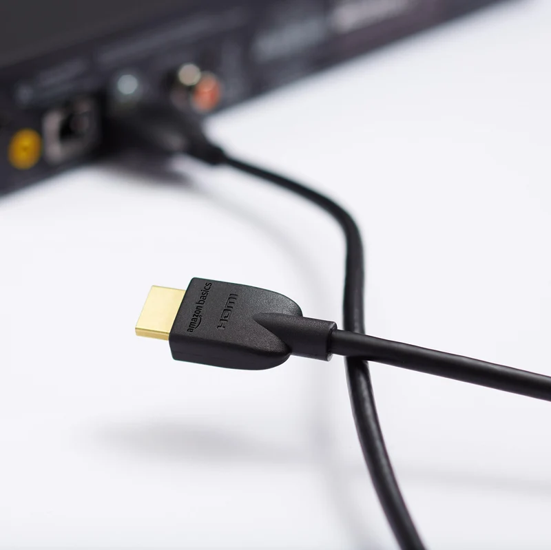 Amazon Basics Cavo Ultra HD HDMI 2.0 ad alta velocità, formati 3D supportati, con Audio Return Channel, 0,9 m, Nero