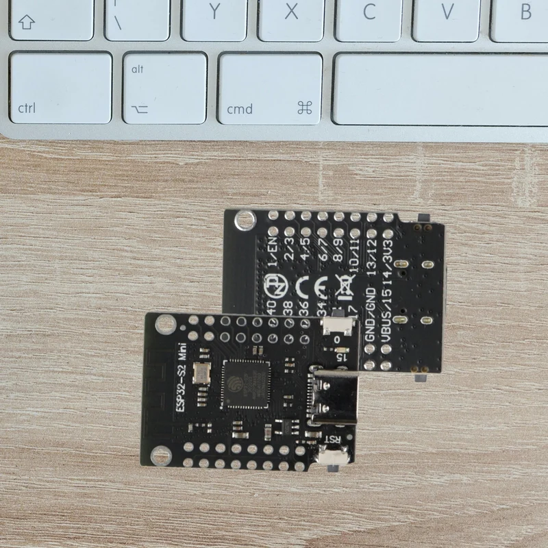 ESp32 S2 Mini with ESP32-S2FN4R2 WIFI IC and USB Type-C compatible with Micropython and Arduino, unsoldered