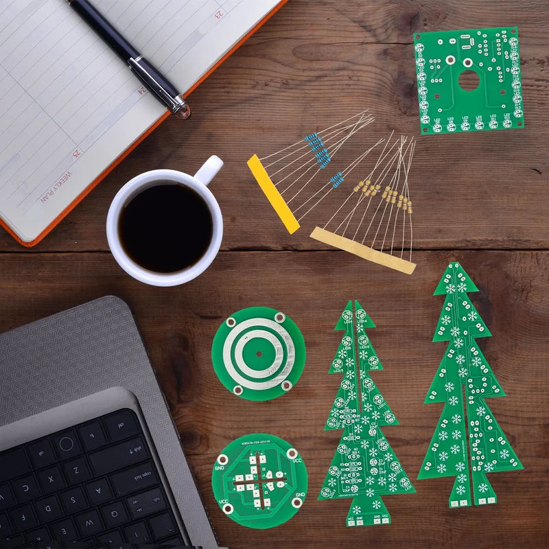 DIY LED Christmas tree kit: Christmas tree electronics kit for soldering - soldering kit for a rotating Christmas tree with LEDs and USB connection