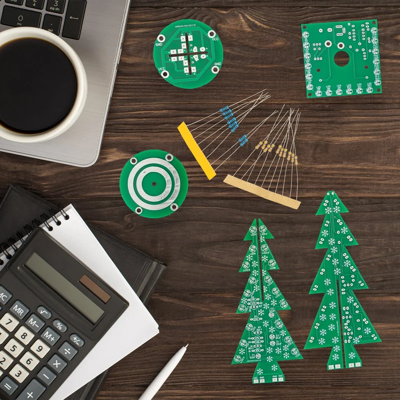 DIY LED Christmas tree kit: Christmas tree electronics kit for soldering - soldering kit for a rotating Christmas tree with LEDs and USB connection