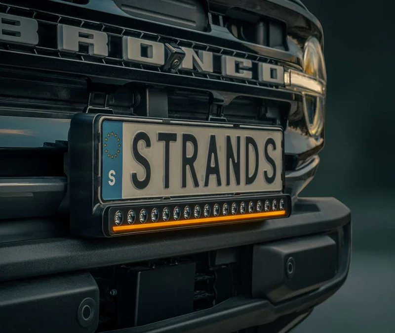Barra luminosa a LED per targhe Strands D-Line