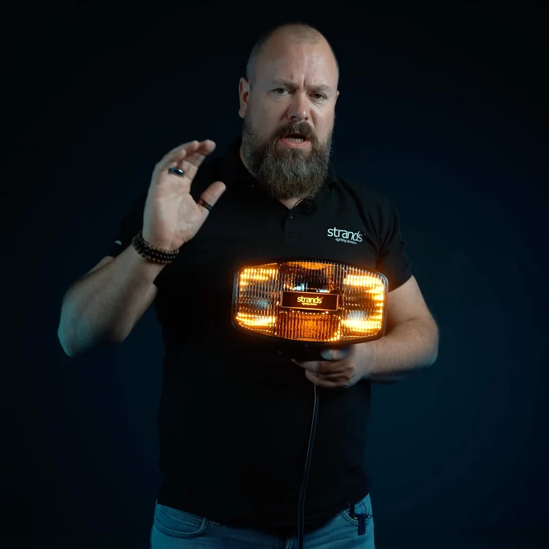 Strands IZE LED OG Oval Driving Light / 9"