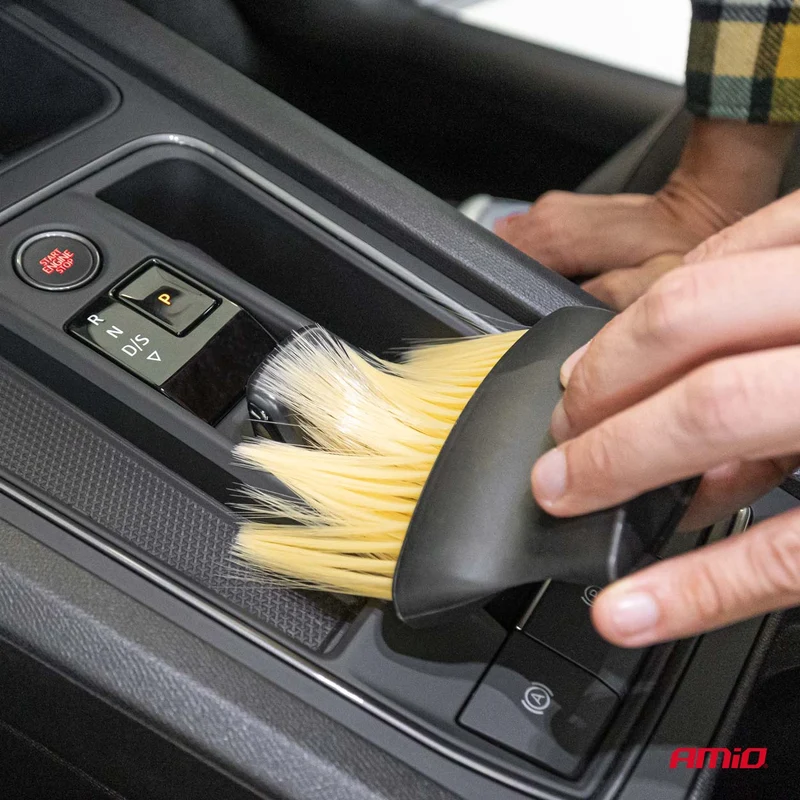 Spazzola antipolvere per interni veicolo
