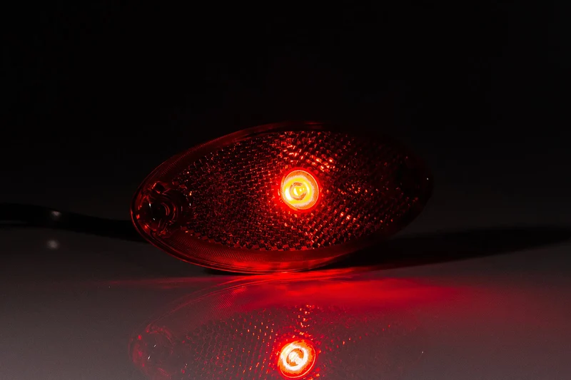 Fristom Oval Trailer Style LED Marker Light with Reflector