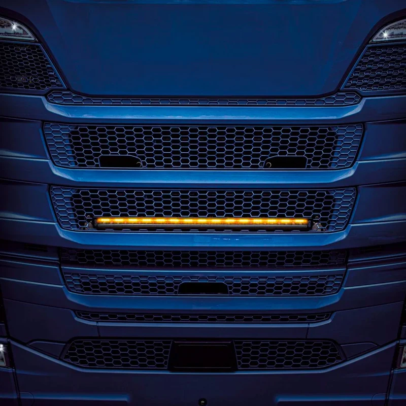 Strands 32" Night Guard with Strobe / Scania Mounting Kit