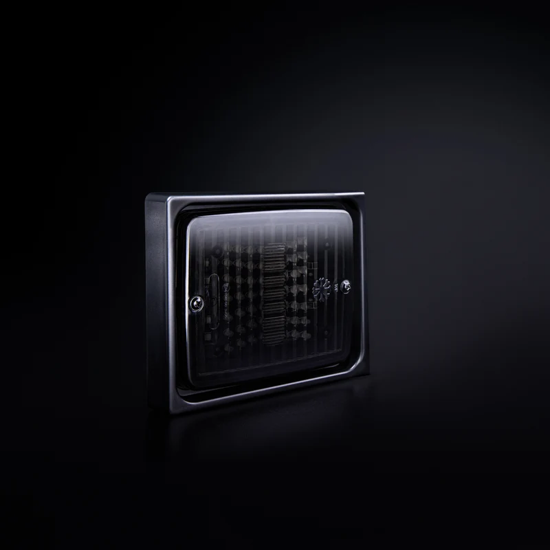 Strands IZE LED Single Mounting Frame / 1 Lamp Version