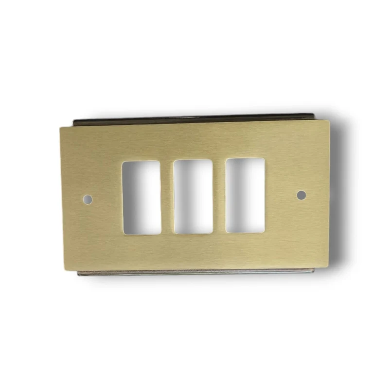 Placca Valli & Colombo Ottone Fumè 3 Posti Serie Magic Bticino Bronzo Serie Futu