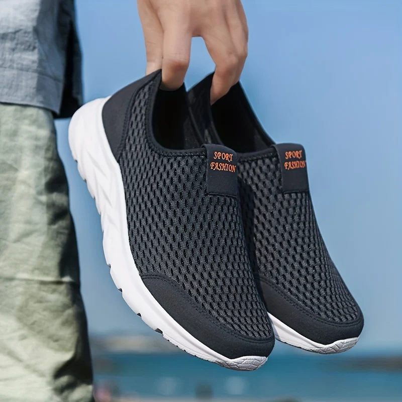 Uomo trama Casual traspirante leggero scivolare sulle scarpe da passeggio, casual all'aperto anti scivolo Scarpe da ginnastica scarpe da guida