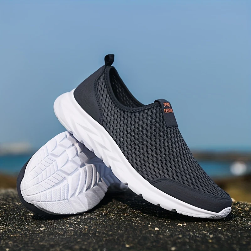 Uomo trama Casual traspirante leggero scivolare sulle scarpe da passeggio, casual all'aperto anti scivolo Scarpe da ginnastica scarpe da guida
