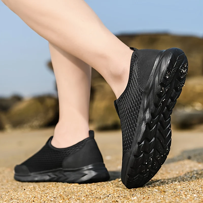 Uomo trama Casual traspirante leggero scivolare sulle scarpe da passeggio, casual all'aperto anti scivolo Scarpe da ginnastica scarpe da guida