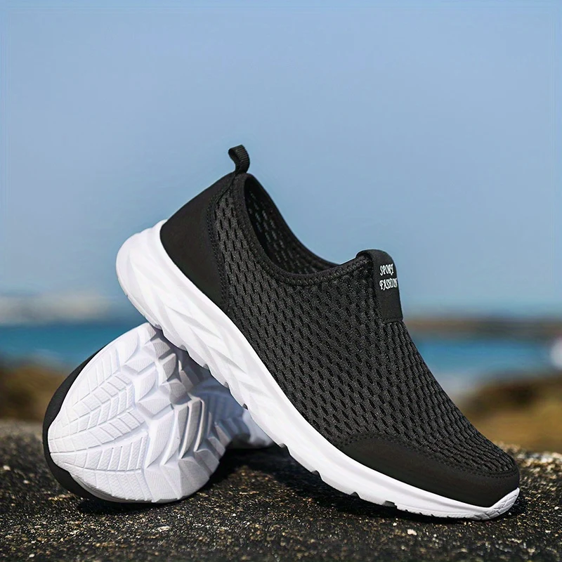 Uomo trama Casual traspirante leggero scivolare sulle scarpe da passeggio, casual all'aperto anti scivolo Scarpe da ginnastica scarpe da guida