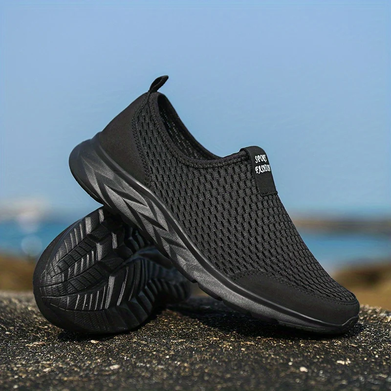 Uomo trama Casual traspirante leggero scivolare sulle scarpe da passeggio, casual all'aperto anti scivolo Scarpe da ginnastica scarpe da guida