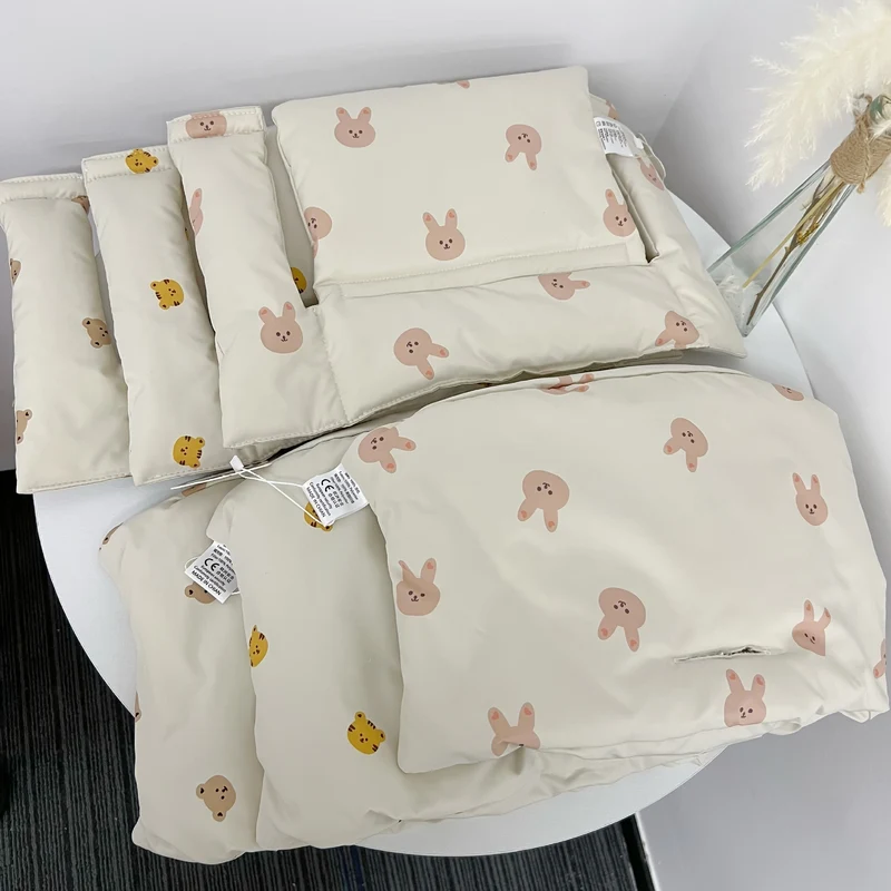 Mantieni il tuo bambino al sicuro e comodo con questi cuscini antiscivolo per sedia da pranzo per bambini autunnali e invernali, regalo di Natale per il giorno del Ringraziamento di Halloween
