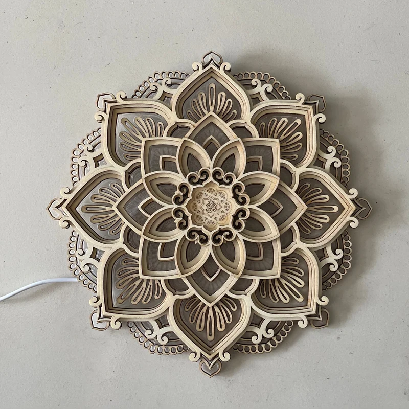 1pc Mandala Yoga Room Night Light LED Multistrato Di Legno Creativo A Forma Di Loto Luce D'atmosfera Soggiorno Camera Da Letto Bagno Cucina Decorazione Della Parete