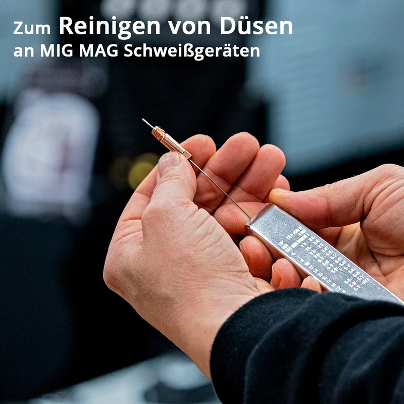 STAHLWERK MIG MAG Stromdüsen-Set für Aluminium| 20er Set Stromdüsen M6x28 1,0 mm |13-in-1 Düsenreiniger im Etui | AK25, MB25, KD24, MB24 | Reinigungs- und Verschleißteile-Set MIG/MAG-Schweißbrenner