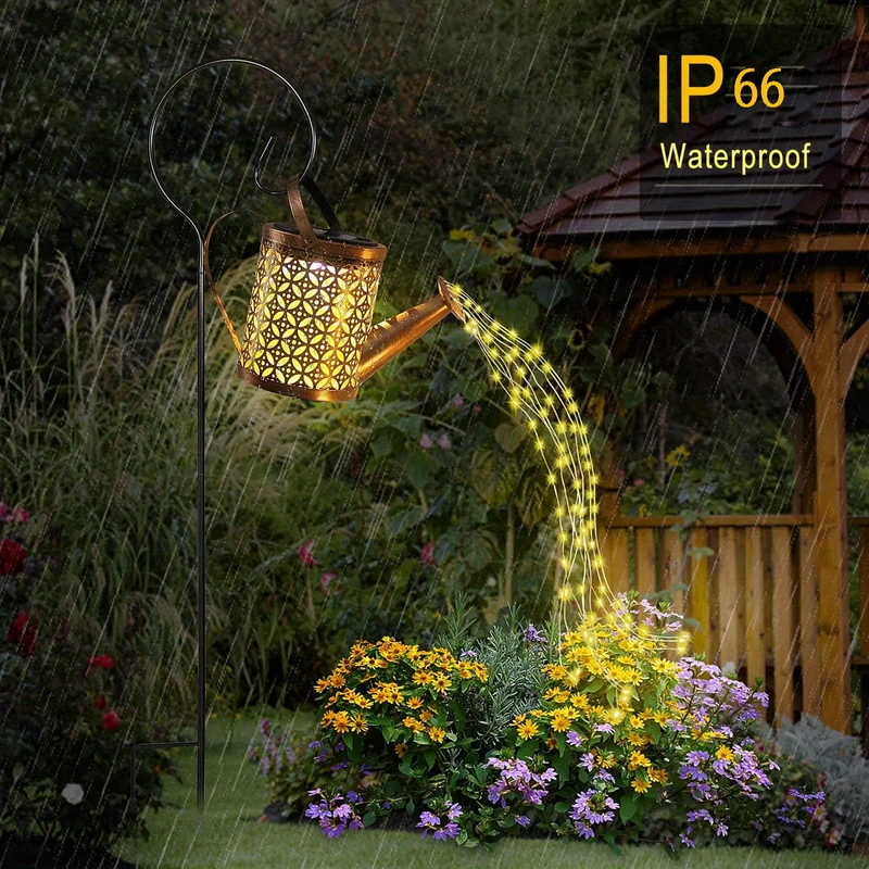 1 pz. Annaffiatoio con luce, lanterne solari da appendere all'aperto, luci solari decorative per il giardino, luci solari retrò in metallo per il giardino, decorazioni per il prato e il patio.