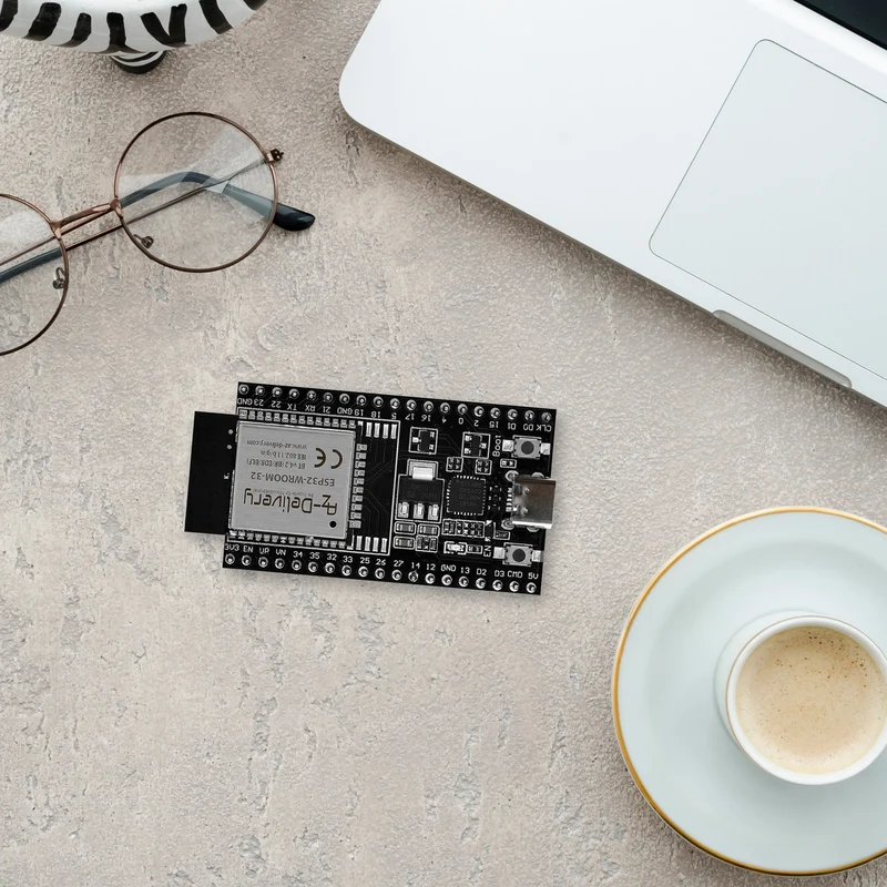 ESP32 Dev Kit C V4 NodeMCU WLAN WiFi Development Board mit USB-C Anschluss kompatibel mit Arduino