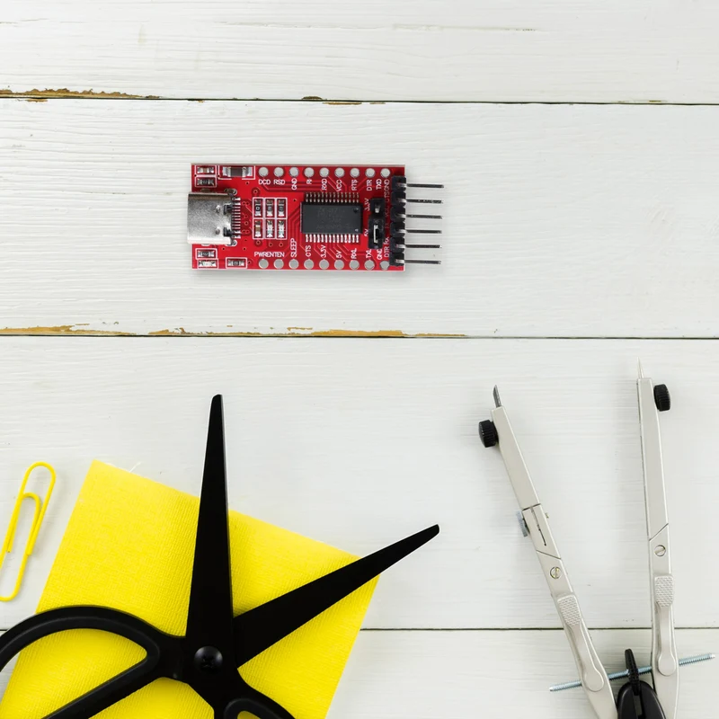 USB-C zu TTL Serial Adapter für 3,3V und 5V kompatibel mit FT232RL