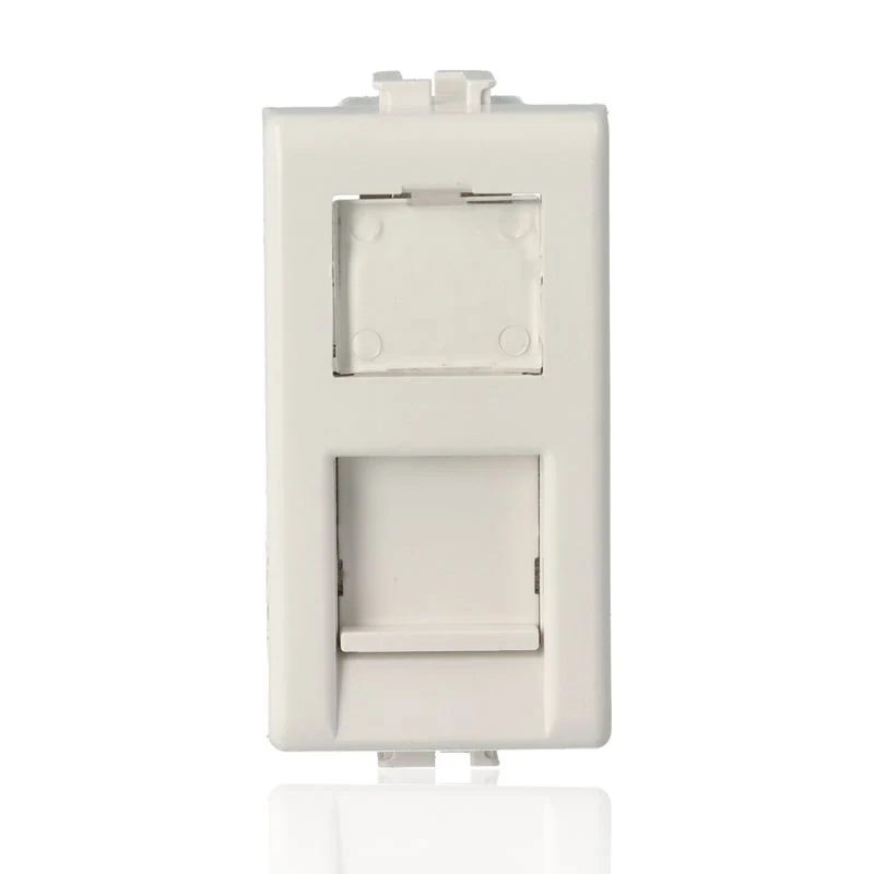 BTICINO AM5979C6S - Connettore Rj45 Categoria 6 Stp, Completi Di Targhetta Identificativa E Portello Antipolvere - Bianco - Matix
