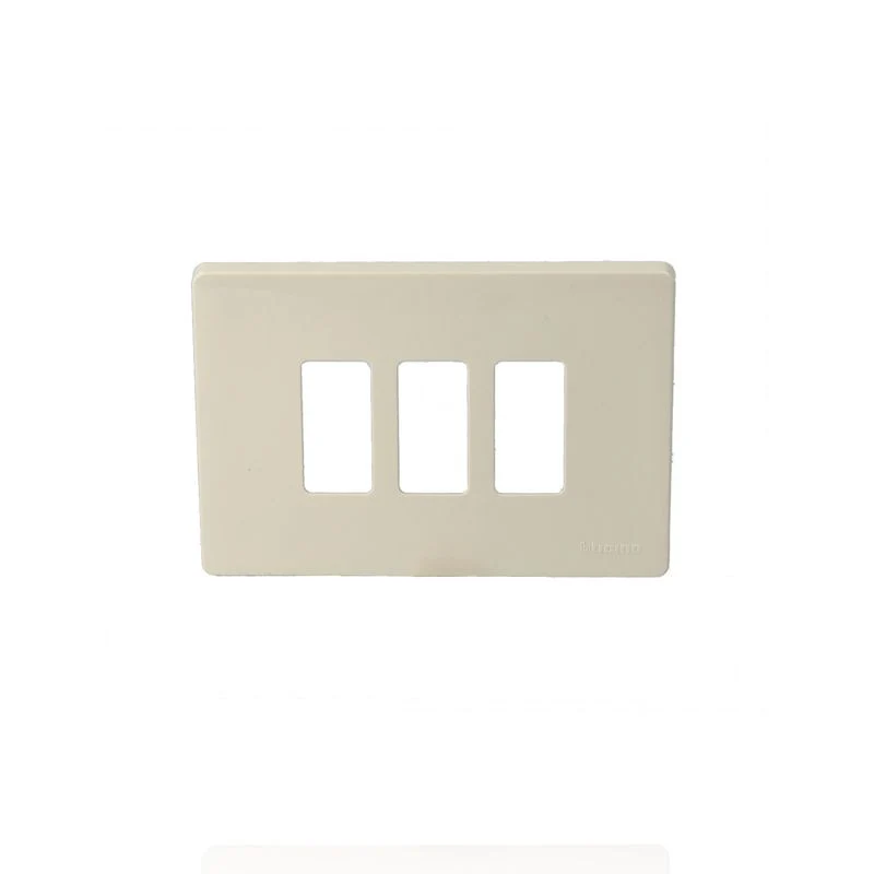 BTICINO 503/3/R - Placca 3 Posti Per Scatola Rettangolare In Resina Con Aggancio Graduale Per Supporto 503R - Magic