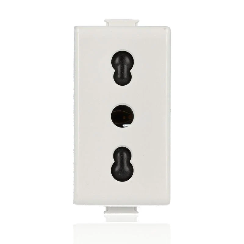 BTICINO AM5180 - Presa Bipasso Standard Italia 2P+T 10/16A Con Alveoli Schermati - Interasse 19 E 26 Mm - Bianco - Matix