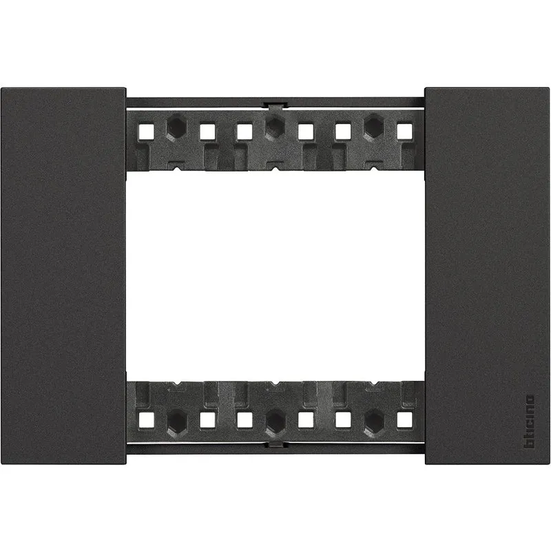 Placca 3 posti bticino living now colore nero KA4803KG
