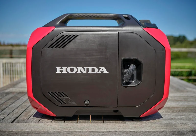 Generatore inverter Honda EU 32i Super Silenziato