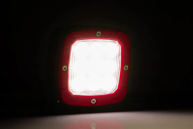 Fristom High Power Work Light / 4100 Lumen
